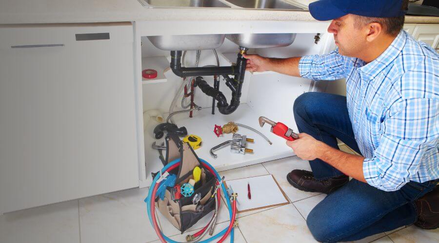 Professional expert plumbing services in Hollister, OK